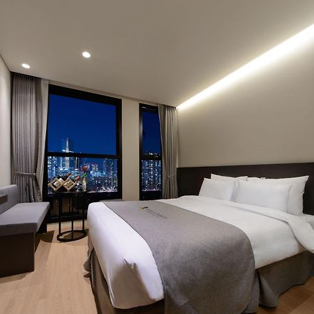 เบนิเกีย พรีเมียร์ โฮเต็ล ยออียโด Hotel โซล ภายนอก รูปภาพ